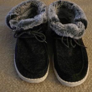 Hey dude slip on shoes